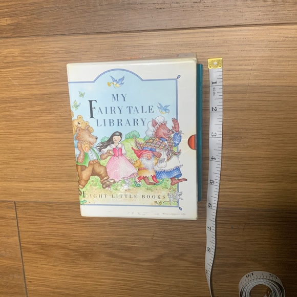 “My Fairy Tale Library” Eight Little Books in Slipcase - Picture 16 of 16